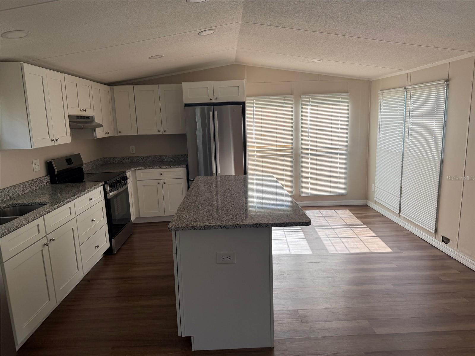 SHADY HAMMOCK - Residential