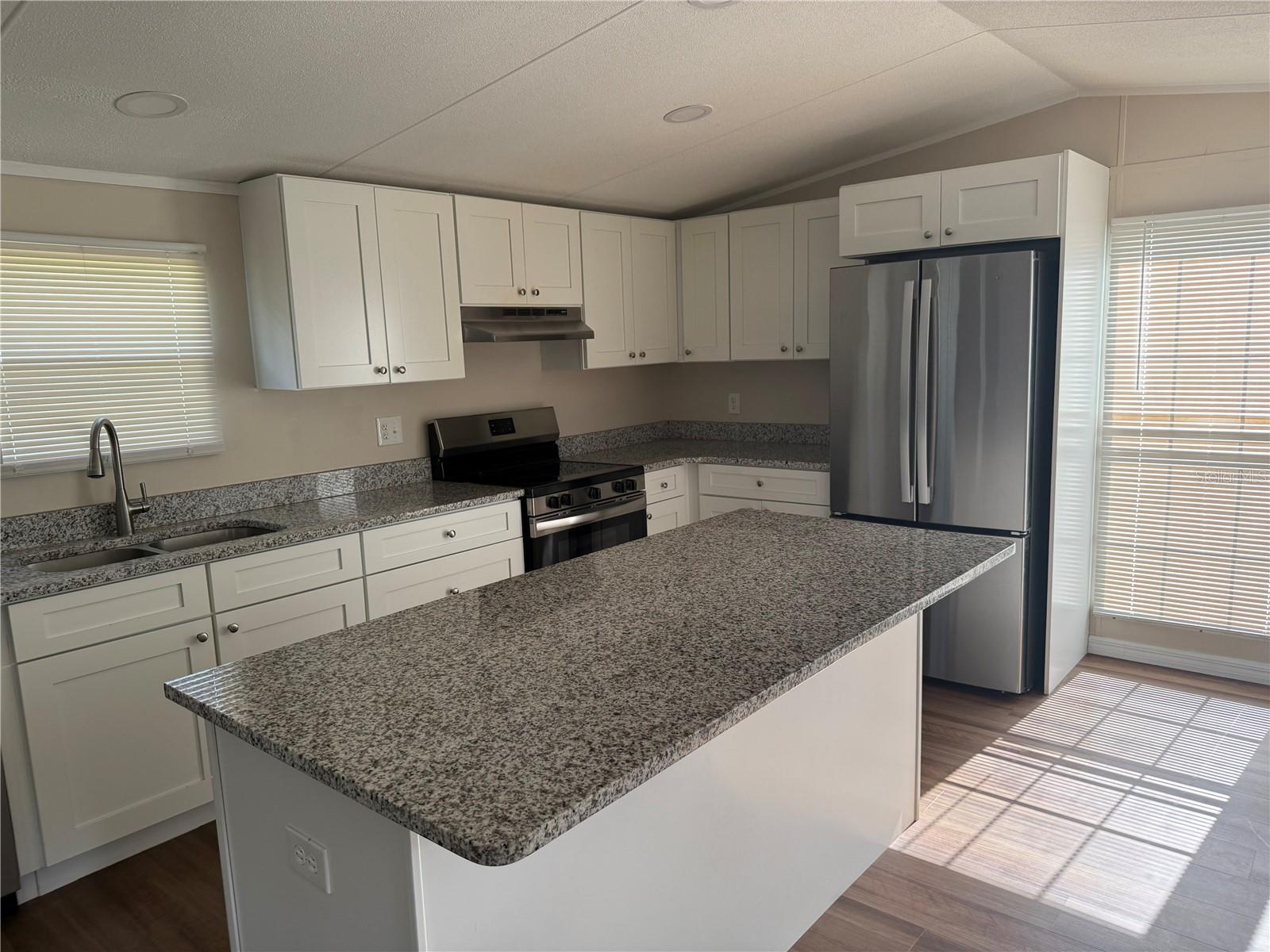 SHADY HAMMOCK - Residential