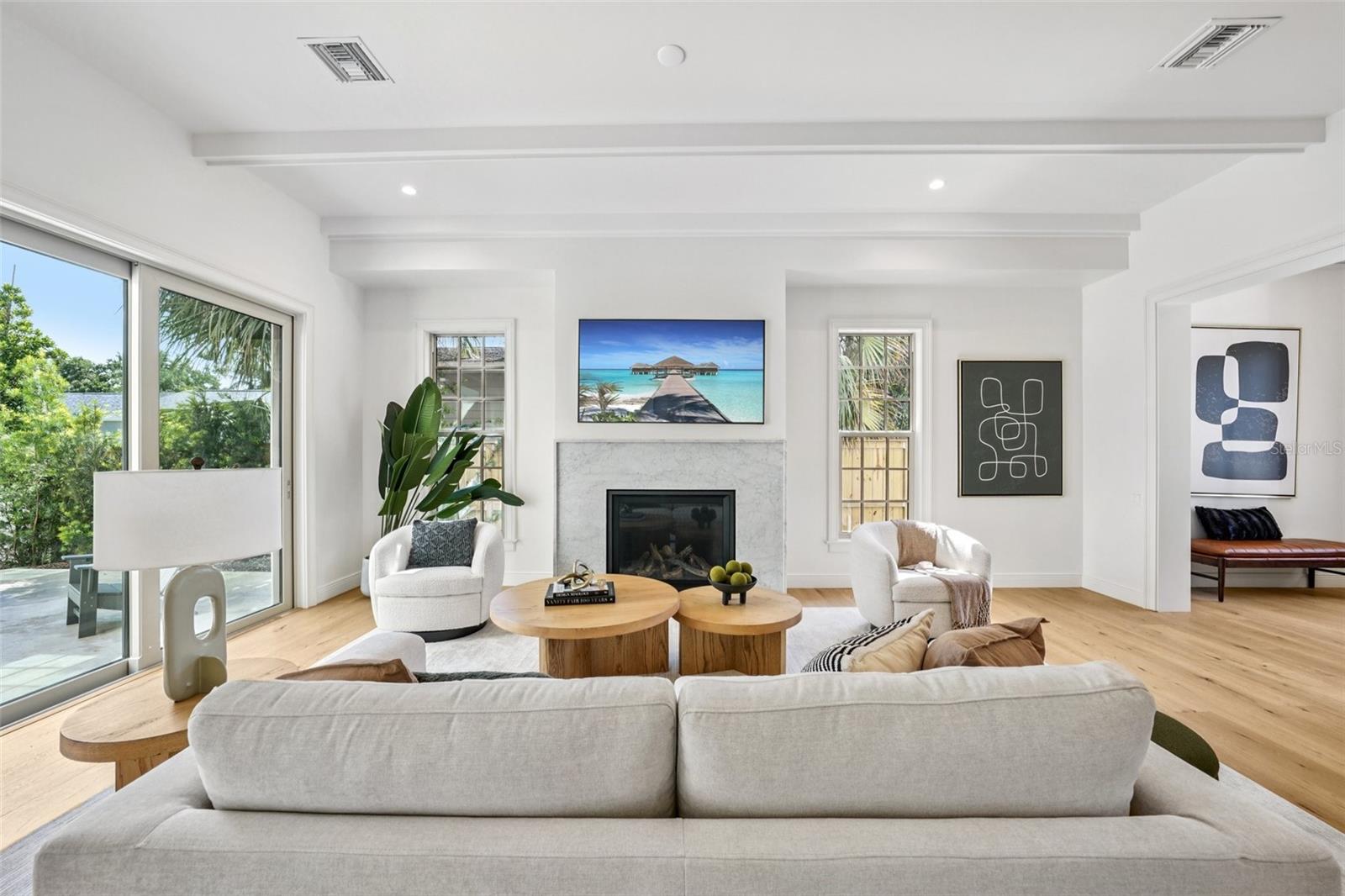 413 W PARK AVENUE 1