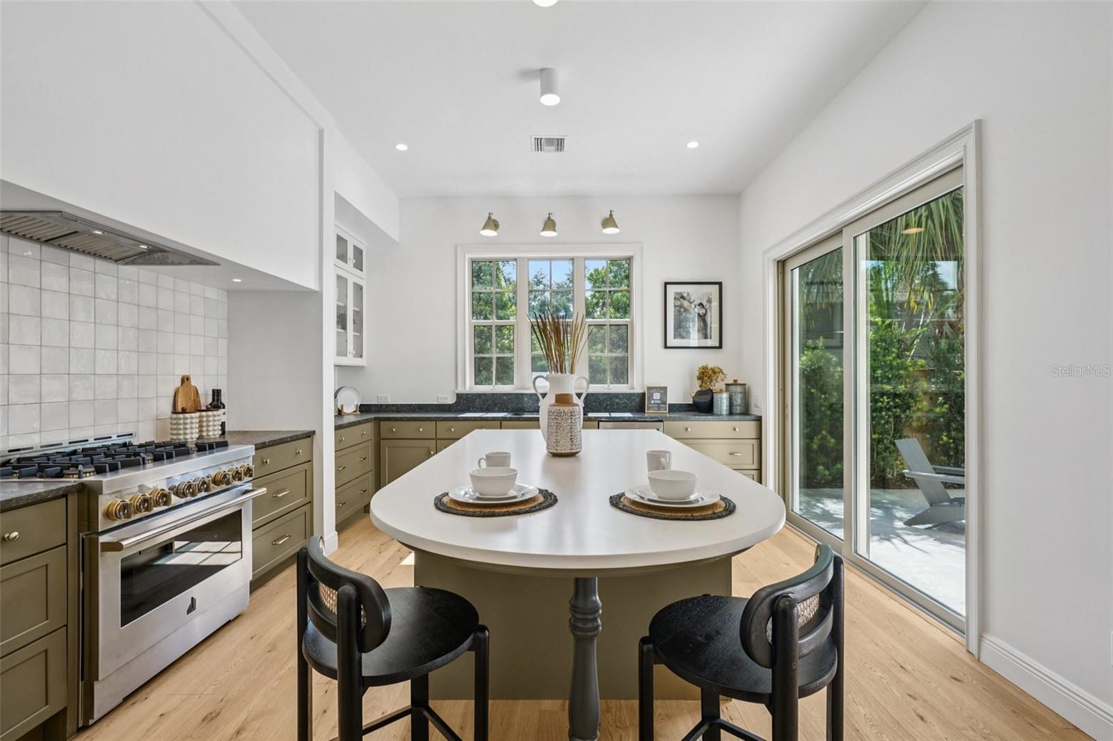 413 W PARK AVENUE 1