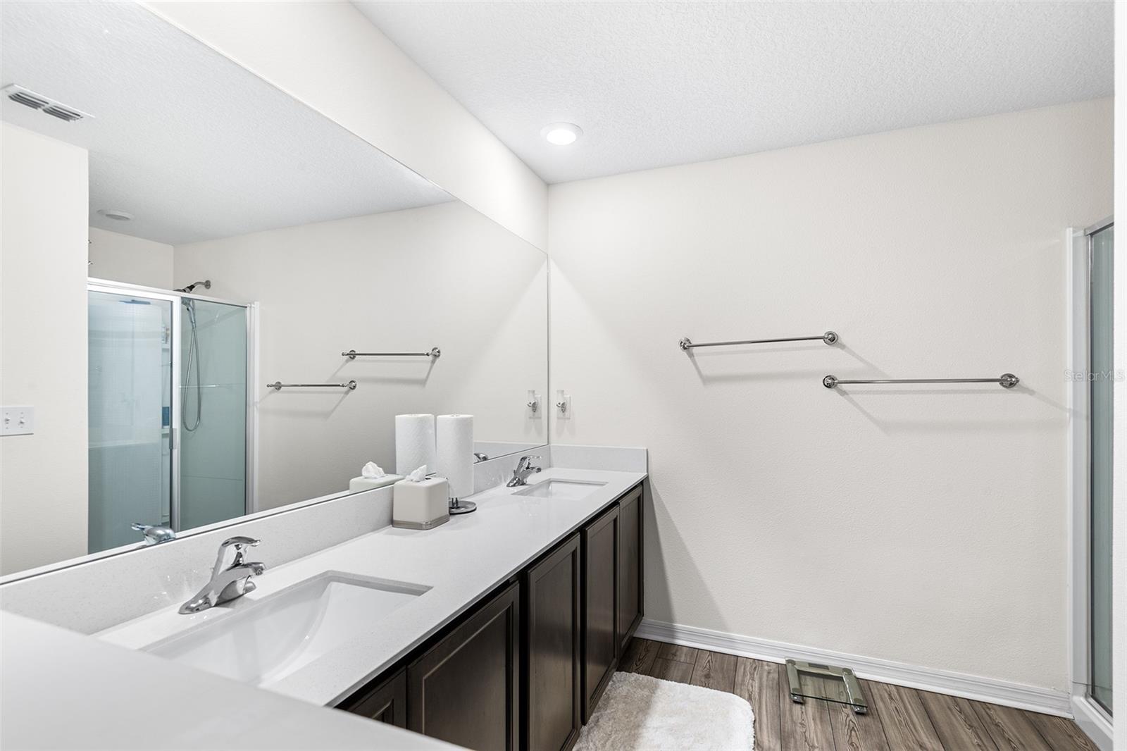 MADISON VILLAGE TWNHMS - Residential