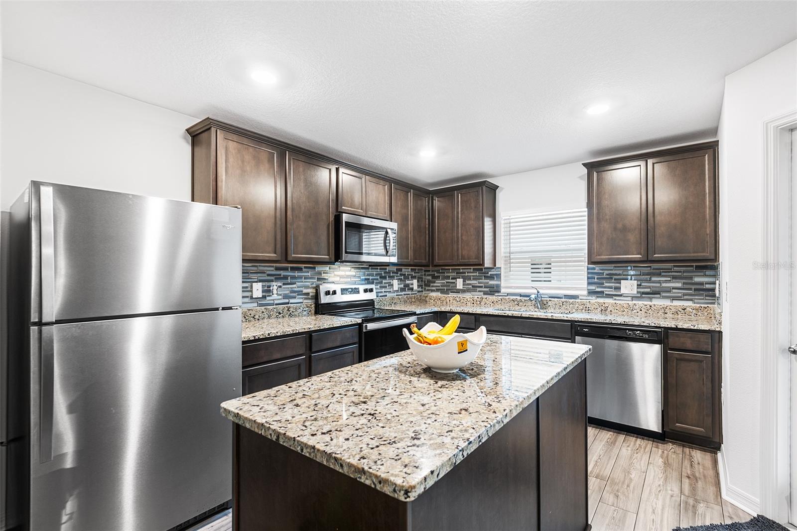 MADISON VILLAGE TWNHMS - Residential