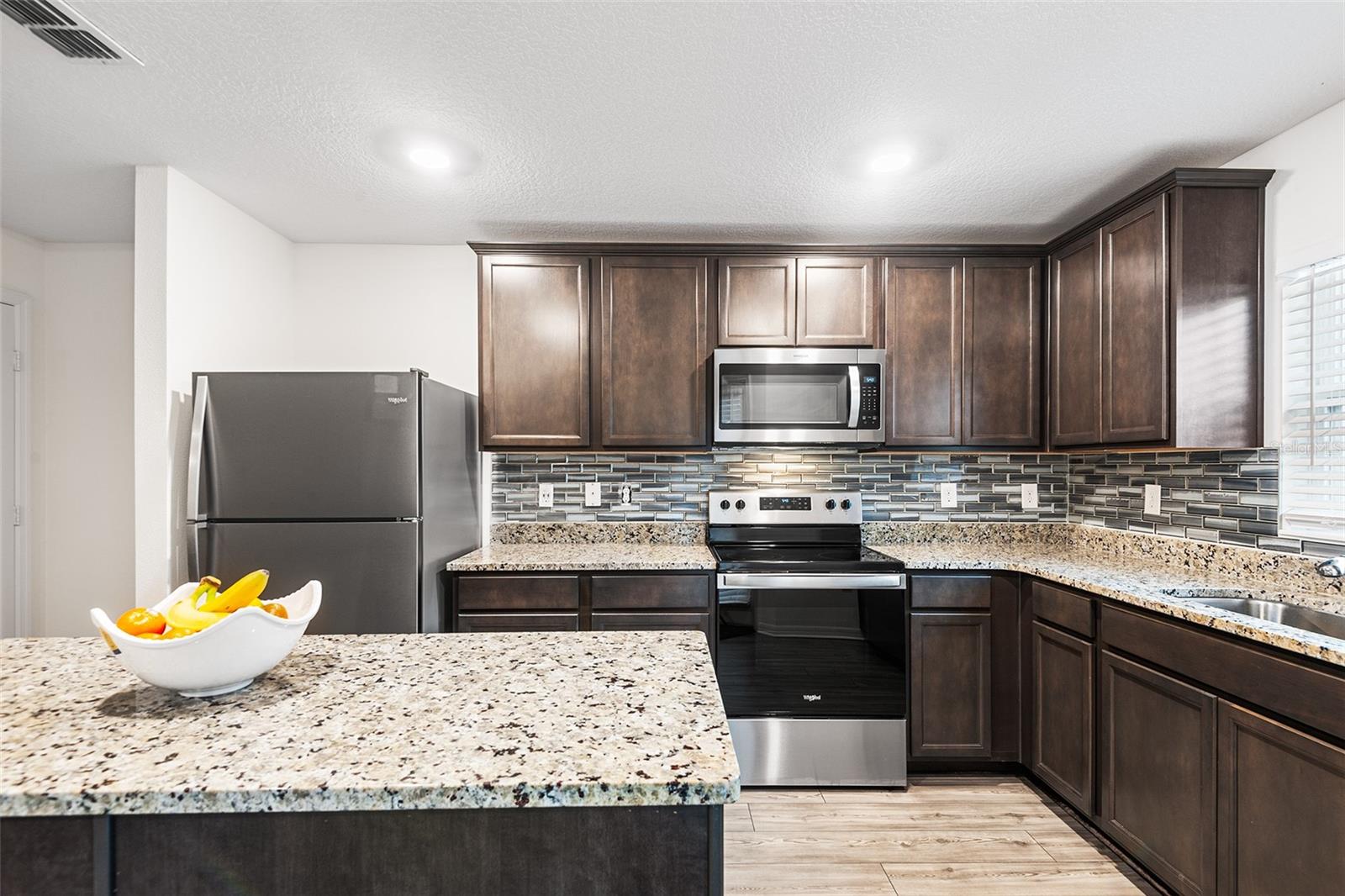 MADISON VILLAGE TWNHMS - Residential