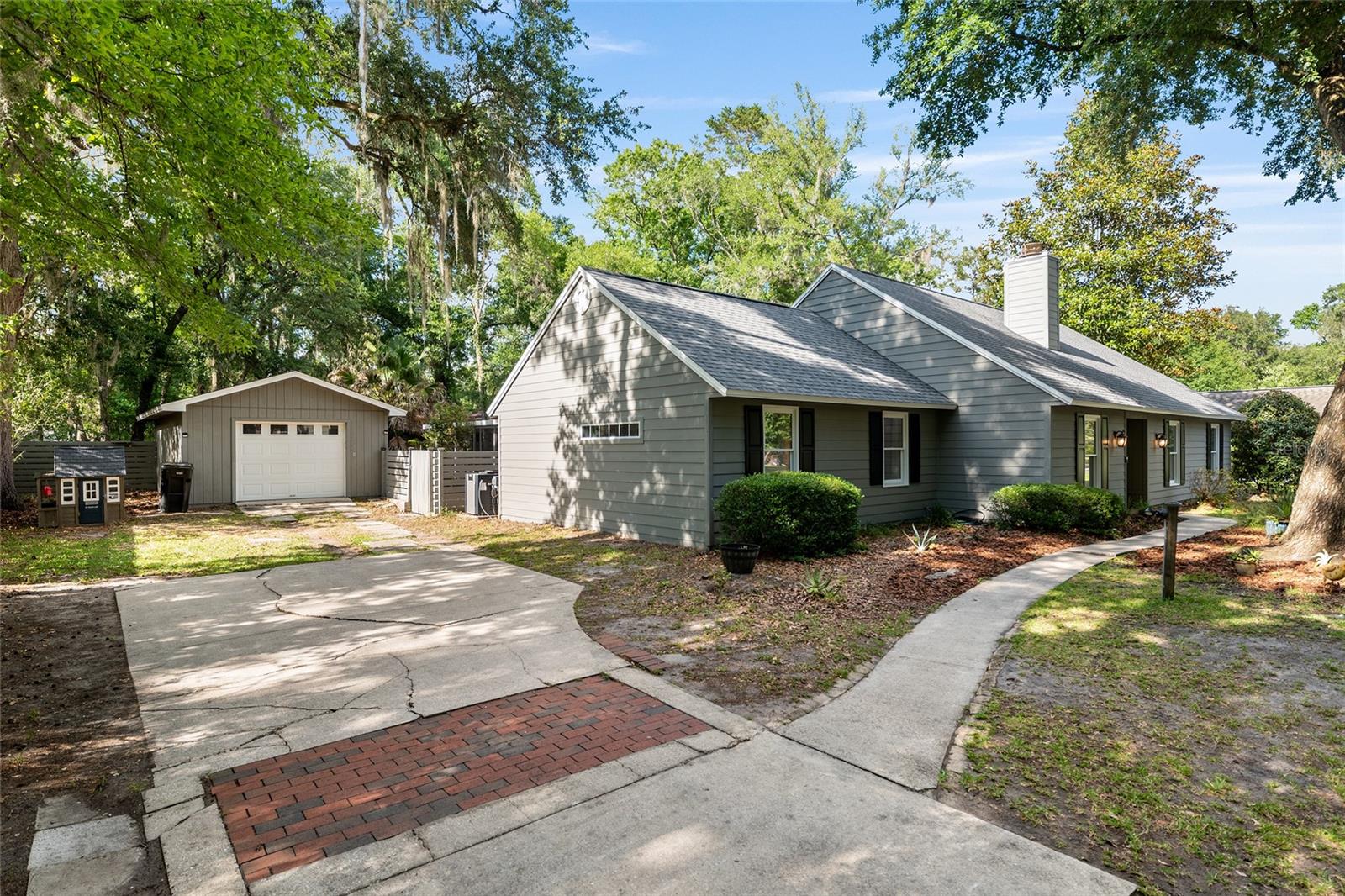 DEER RUN - Residential