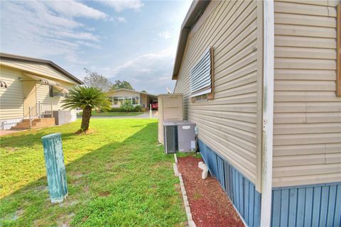 A home in WINTER HAVEN