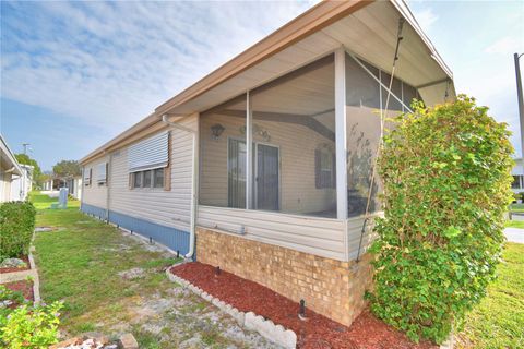 A home in WINTER HAVEN