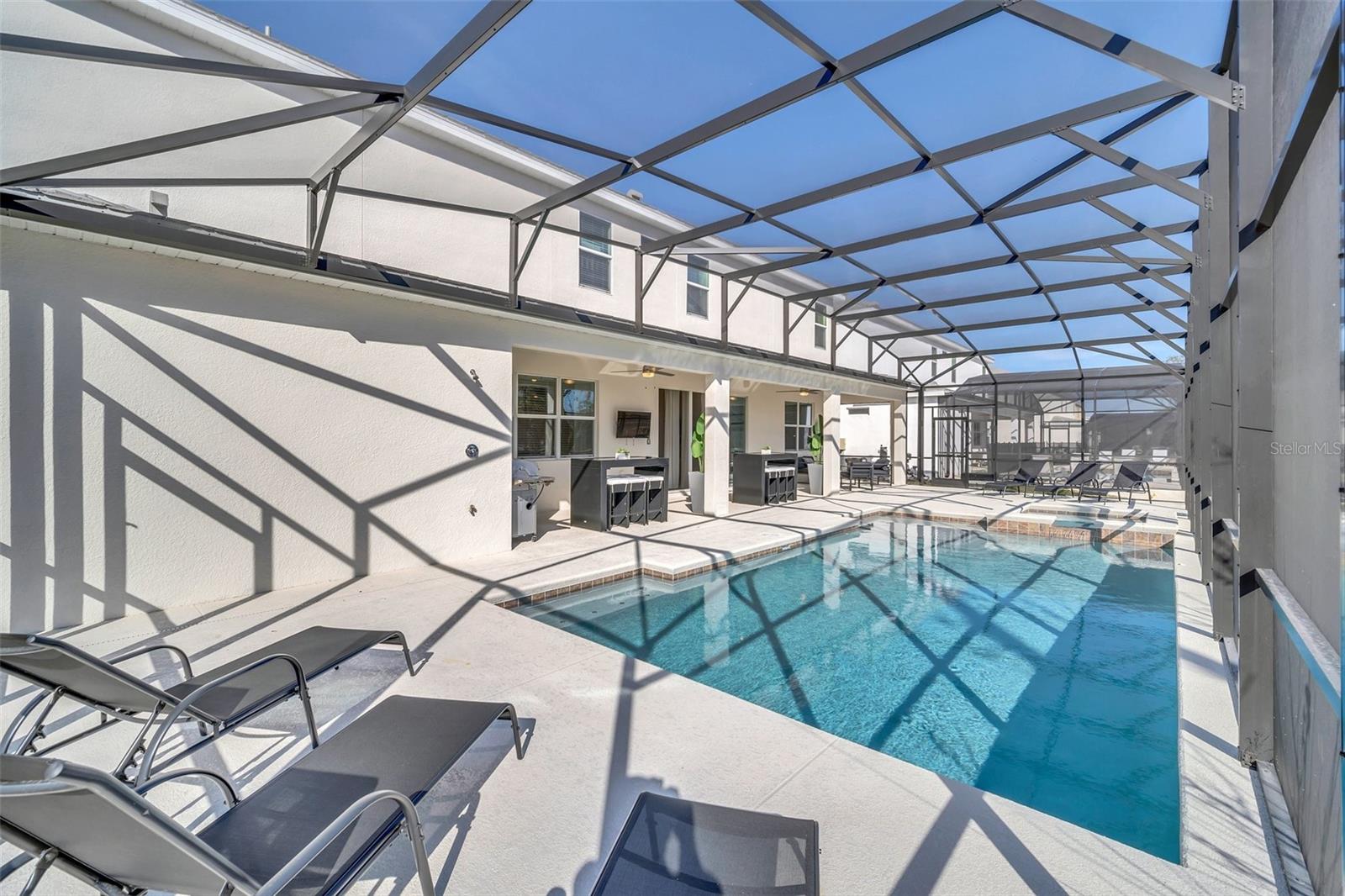 2525 SHANTI DRIVE