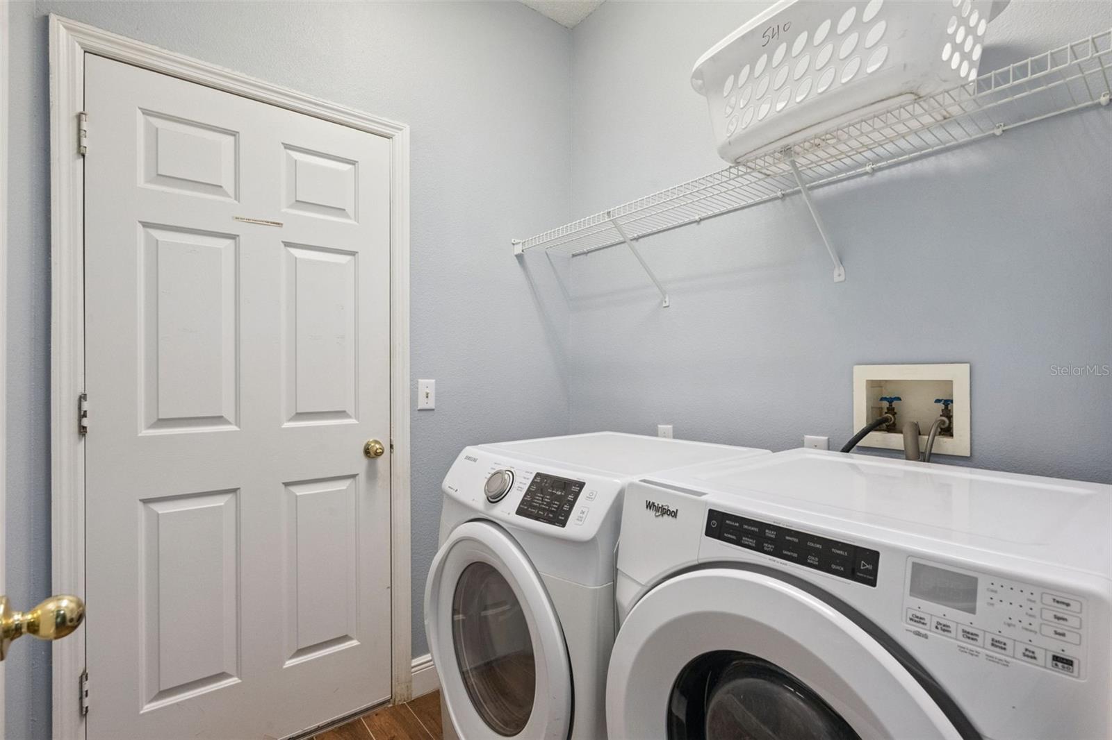 FAIRWAYS LAKE ESTATES - Residential