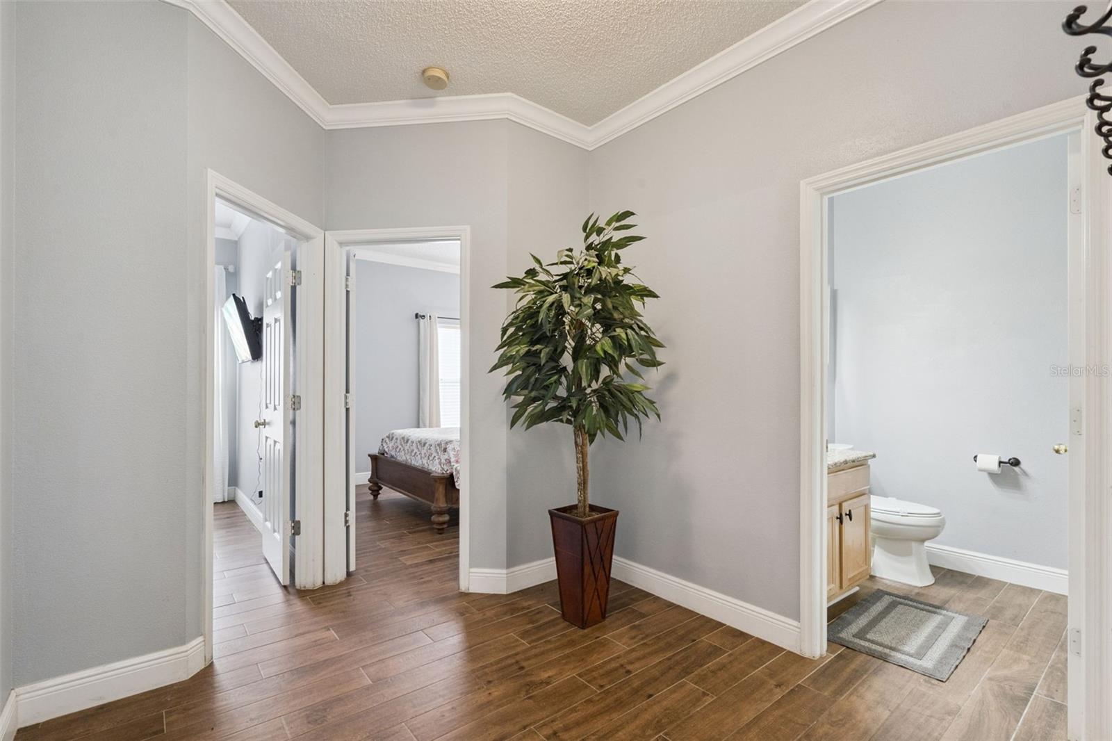 FAIRWAYS LAKE ESTATES - Residential