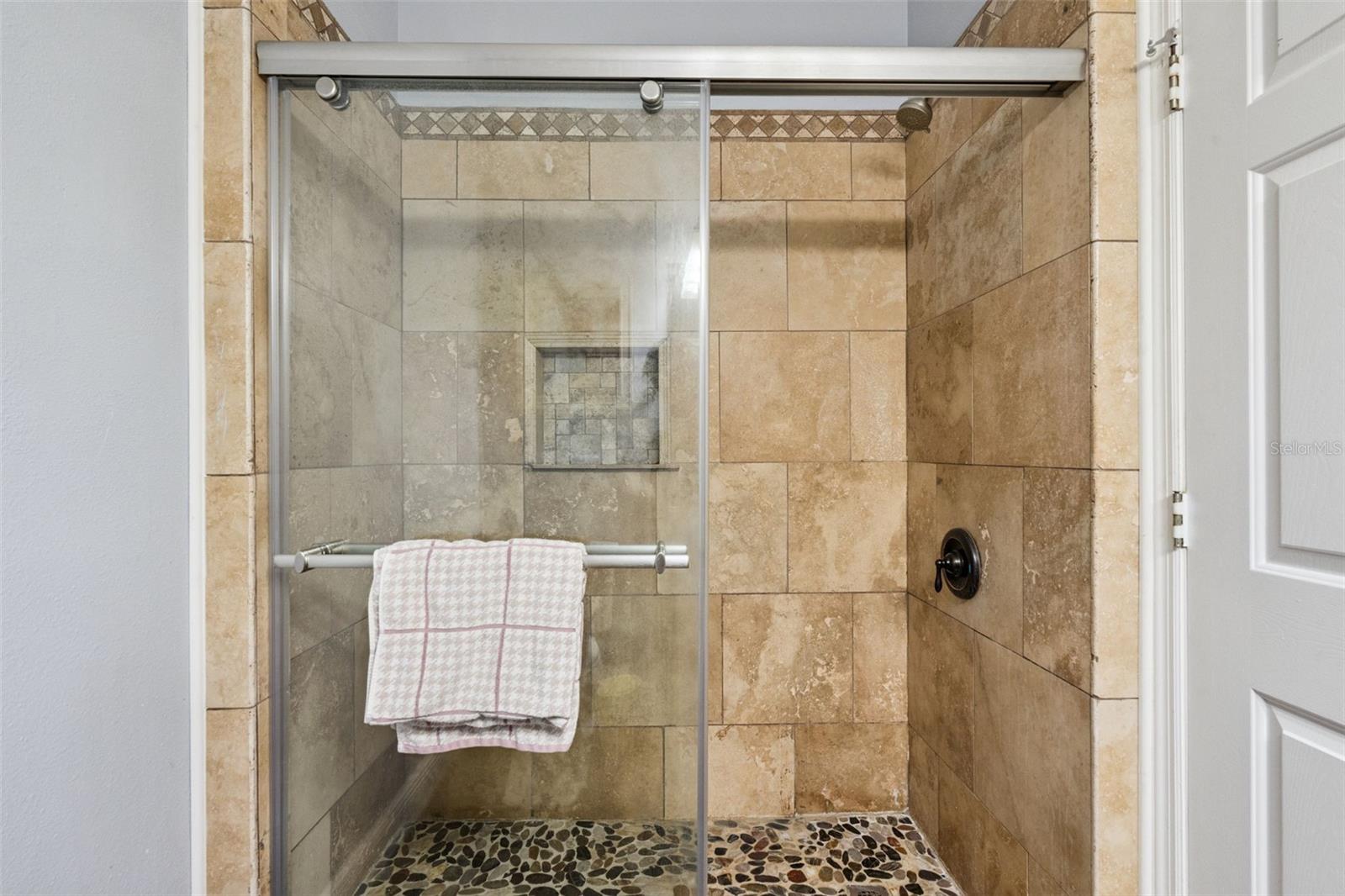 FAIRWAYS LAKE ESTATES - Residential