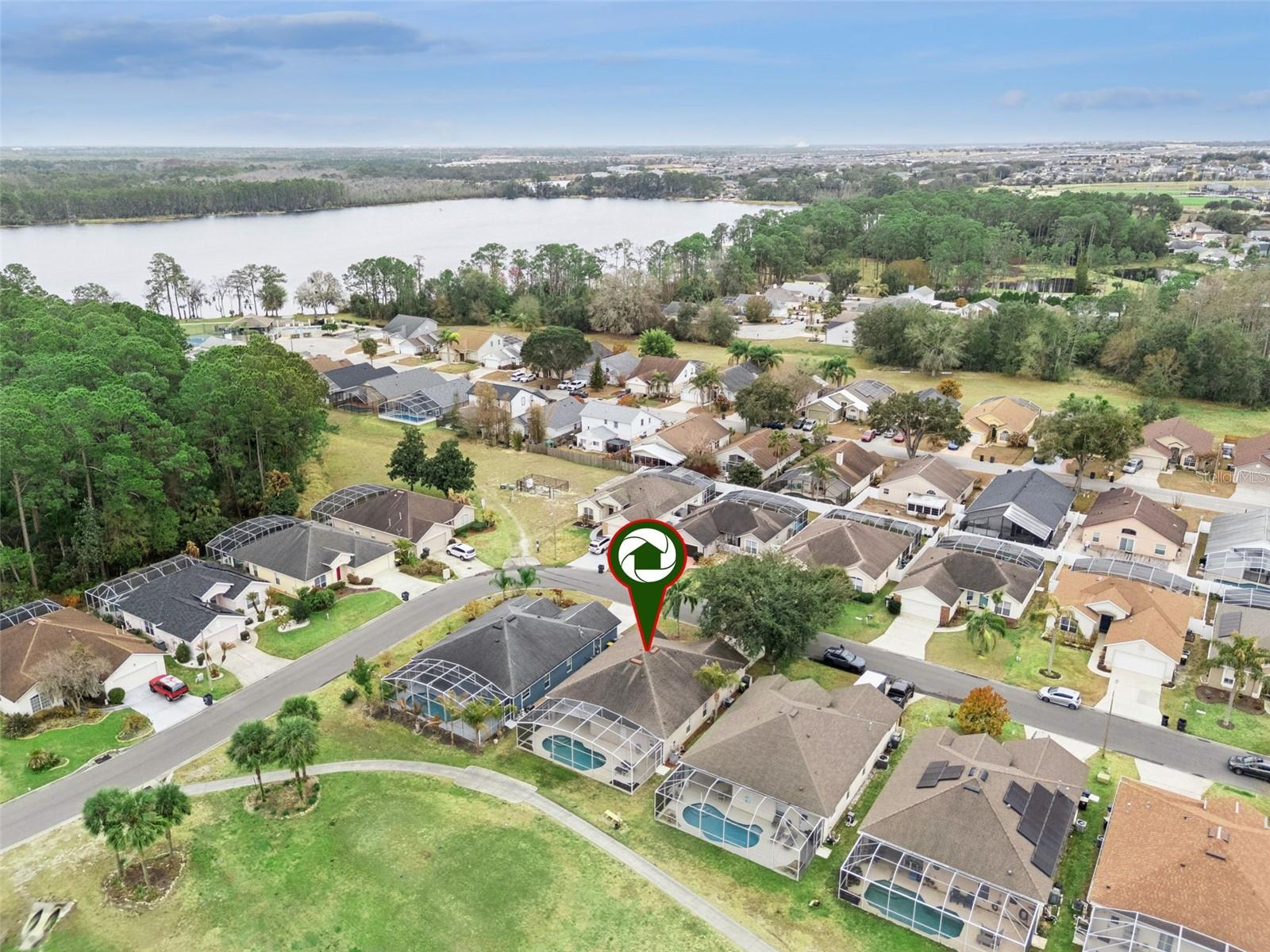 FAIRWAYS LAKE ESTATES - Residential