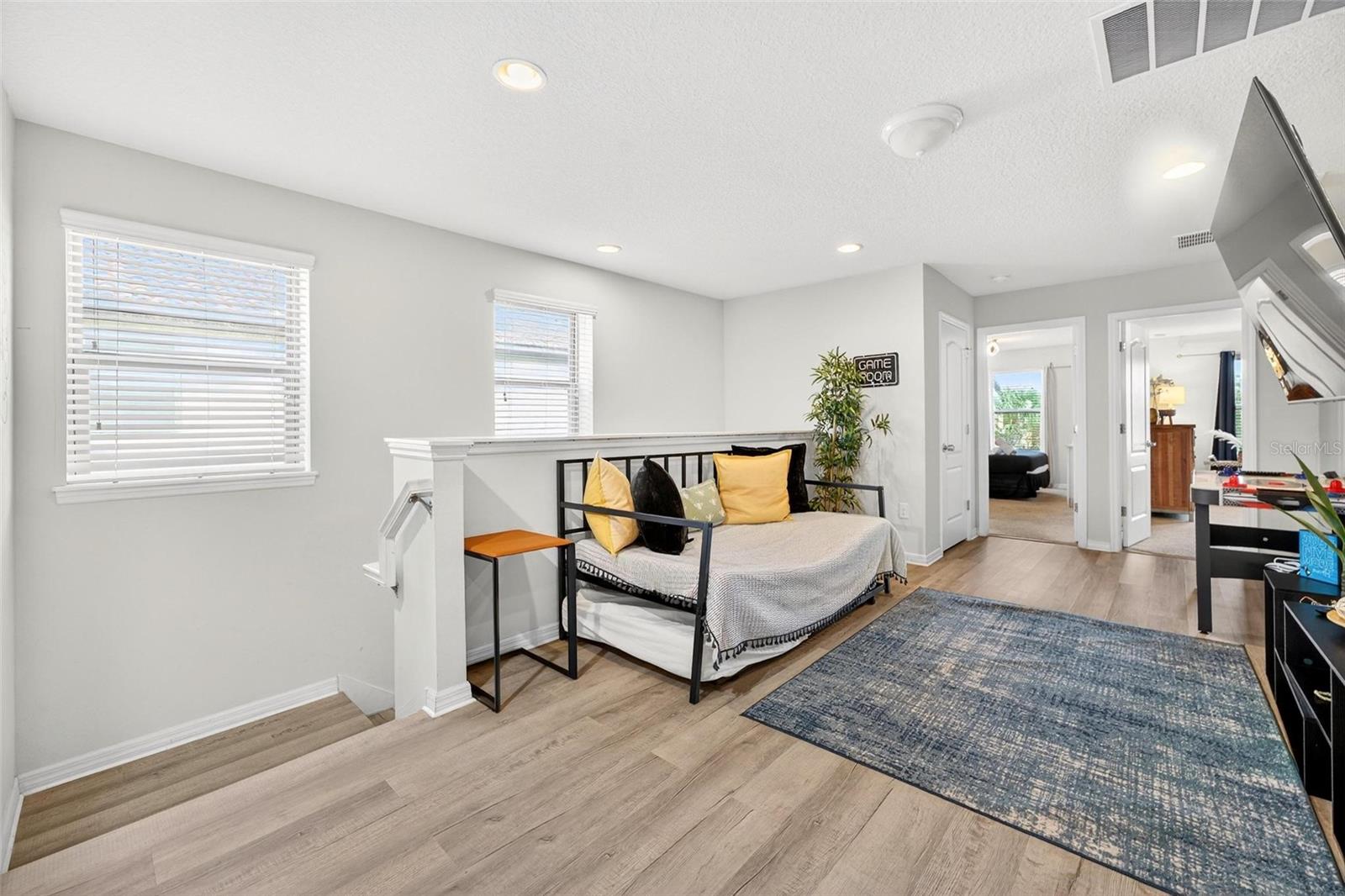 WINDSOR AT WESTSIDE PH 1 - Residential