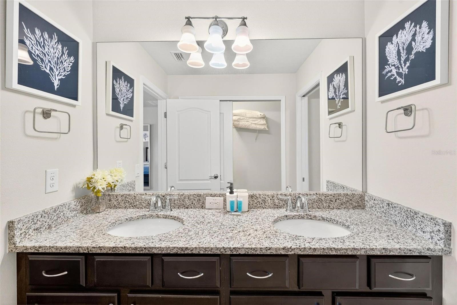 WINDSOR AT WESTSIDE PH 1 - Residential