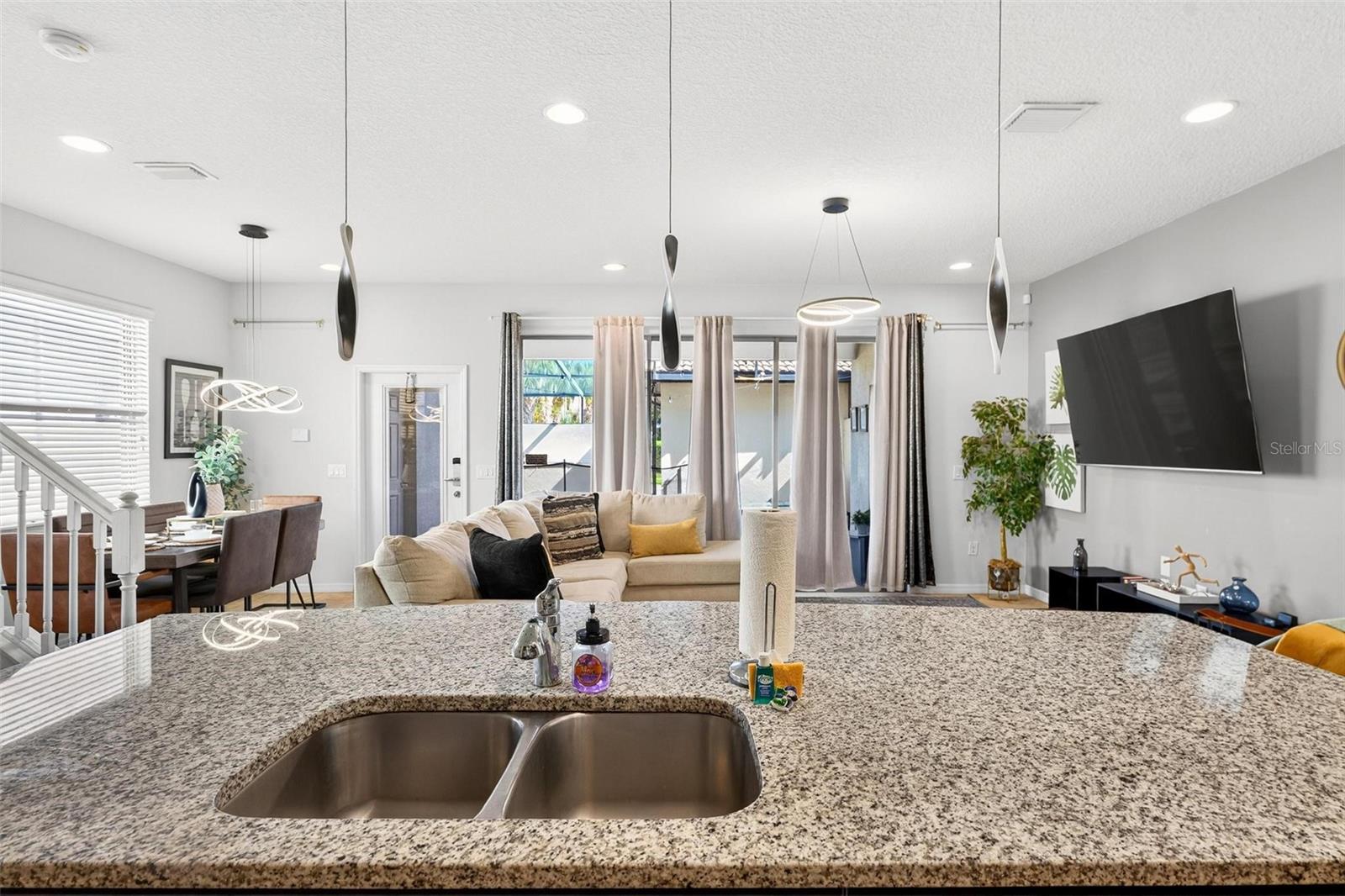 WINDSOR AT WESTSIDE PH 1 - Residential