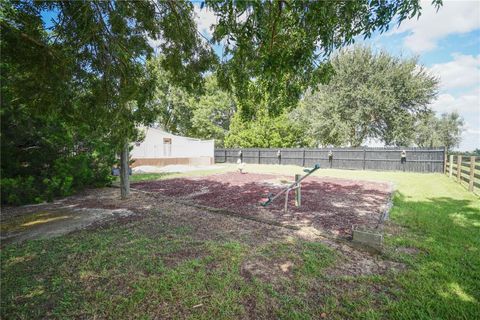 Tiny photo for 14050 SE 50th Street, Morriston, FL 32668 (MLS # OM711581)