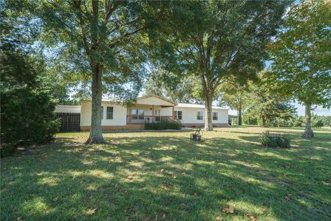 Tiny photo for 14050 SE 50th Street, Morriston, FL 32668 (MLS # OM711581)