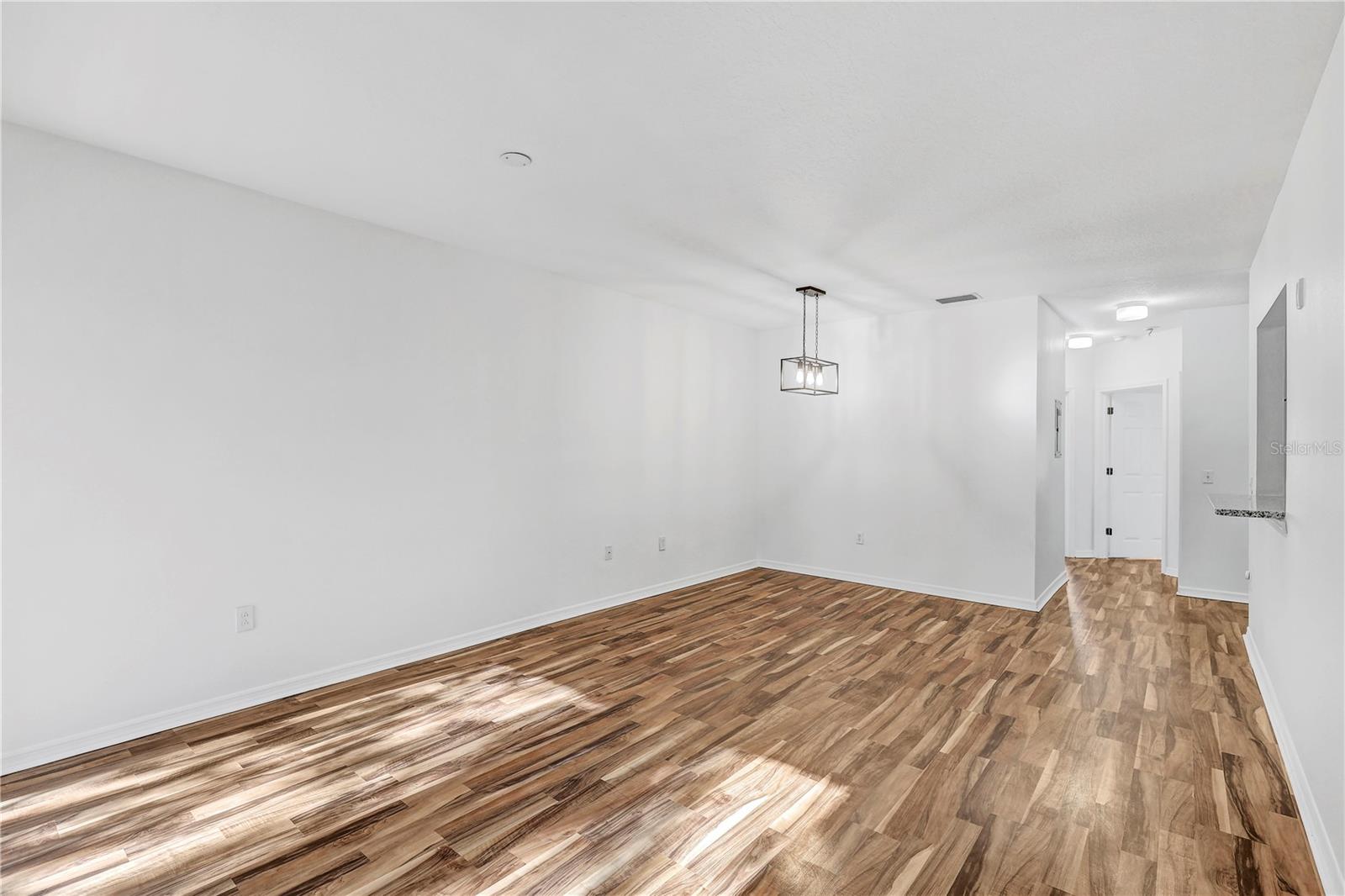 VILLAGES OF BLOOMINGDALE CONDO - Residential