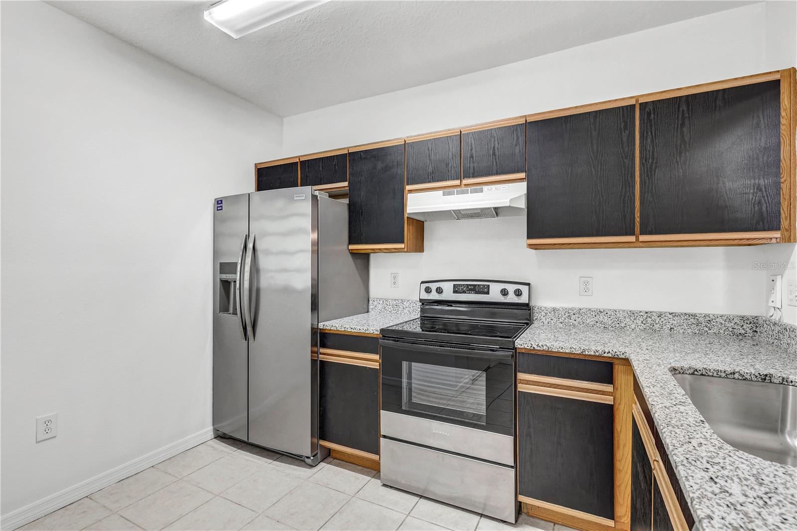 VILLAGES OF BLOOMINGDALE CONDO - Residential