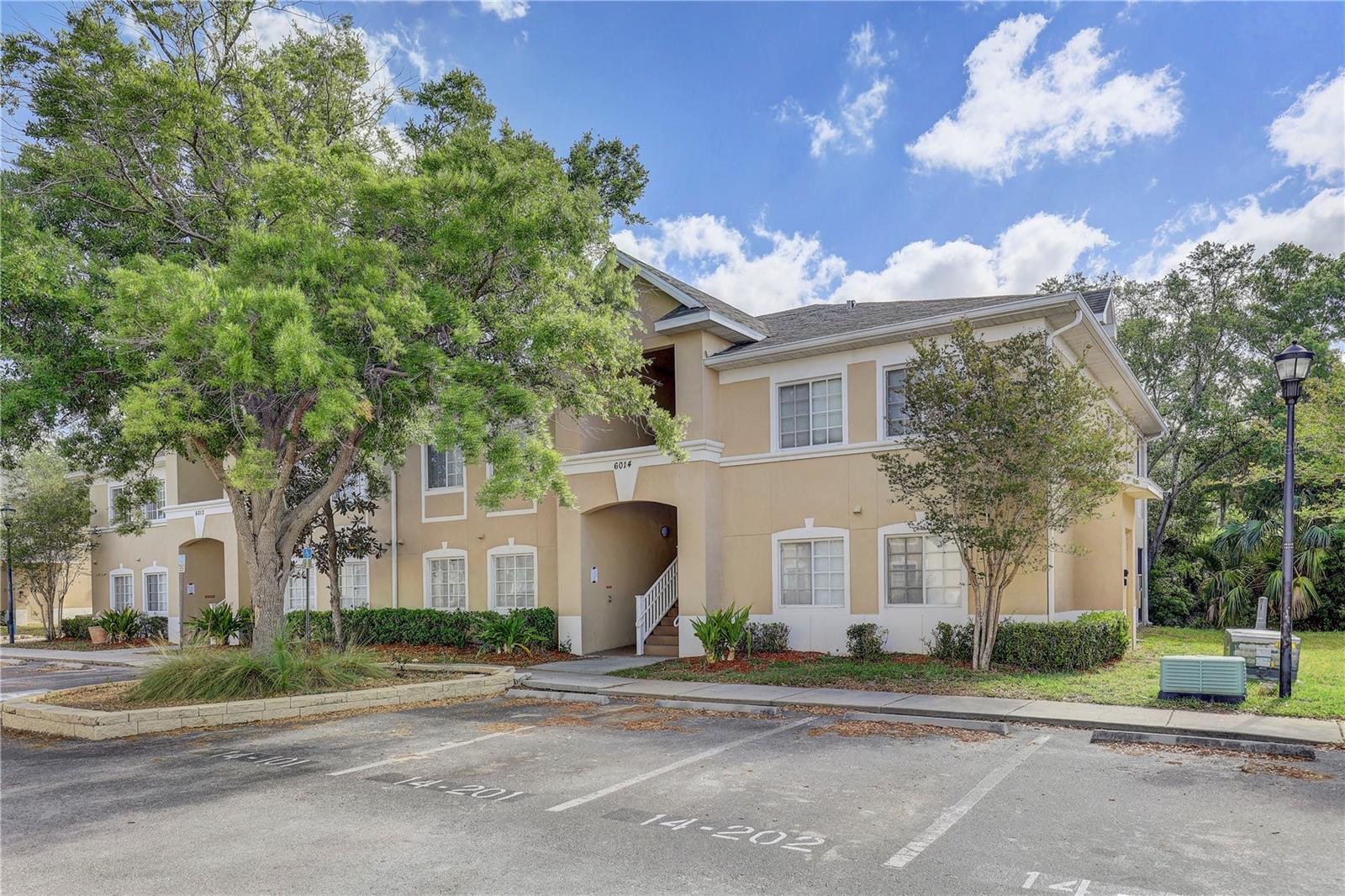 VILLAGES OF BLOOMINGDALE CONDO - Residential