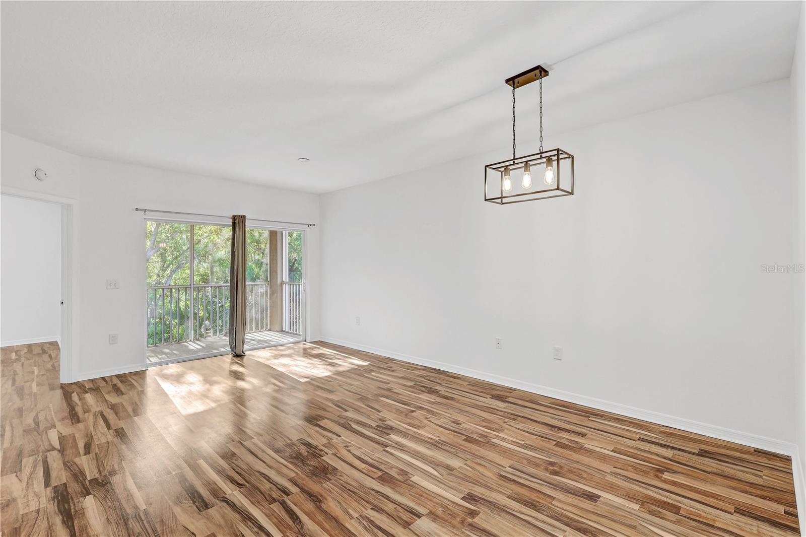 VILLAGES OF BLOOMINGDALE CONDO - Residential