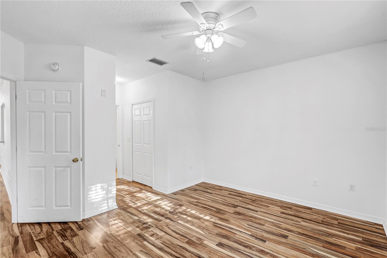 VILLAGES OF BLOOMINGDALE CONDO - Residential