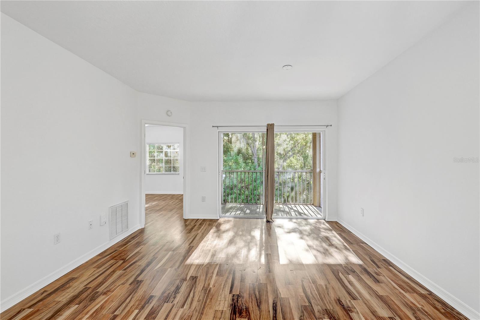 VILLAGES OF BLOOMINGDALE CONDO - Residential