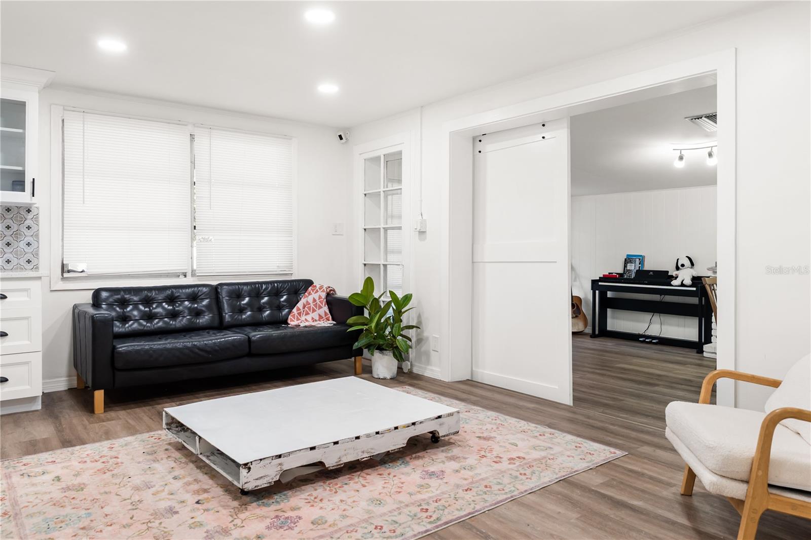 DIXIE HEIGHTS - Residential Lease