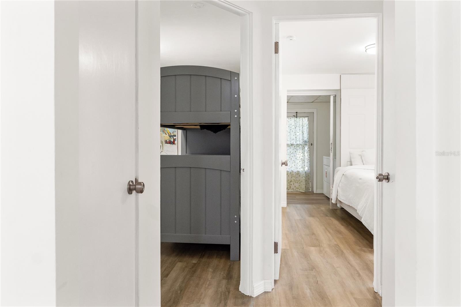 DIXIE HEIGHTS - Residential Lease