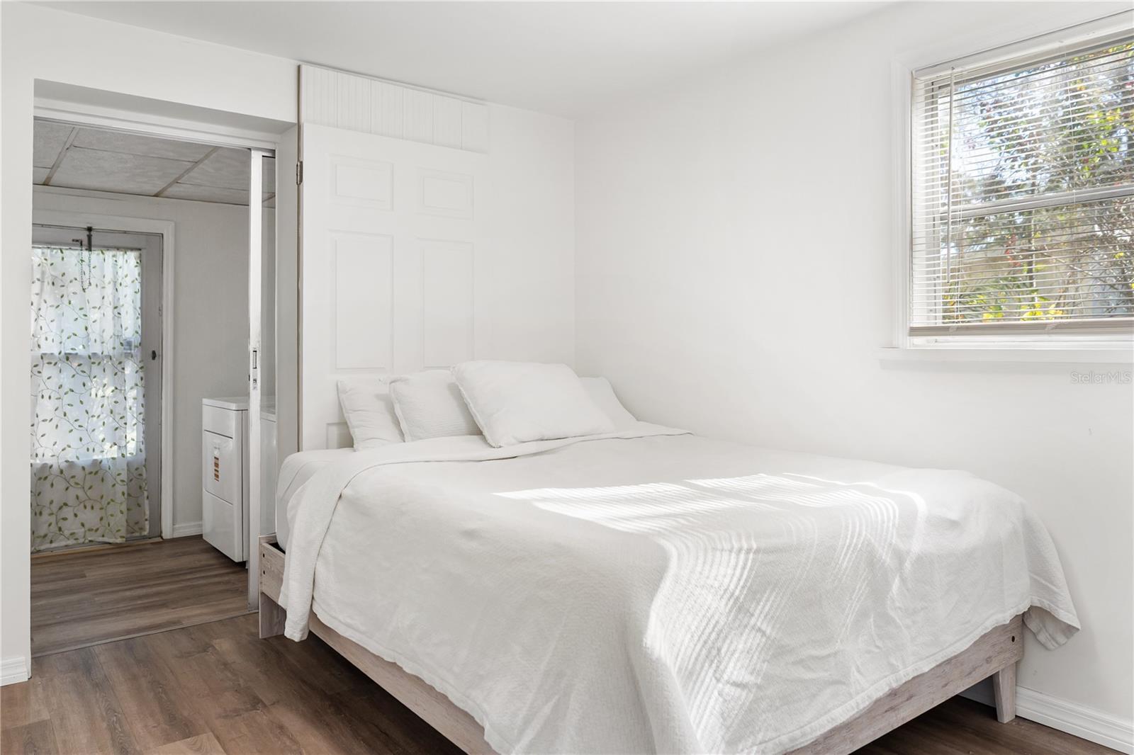 DIXIE HEIGHTS - Residential Lease