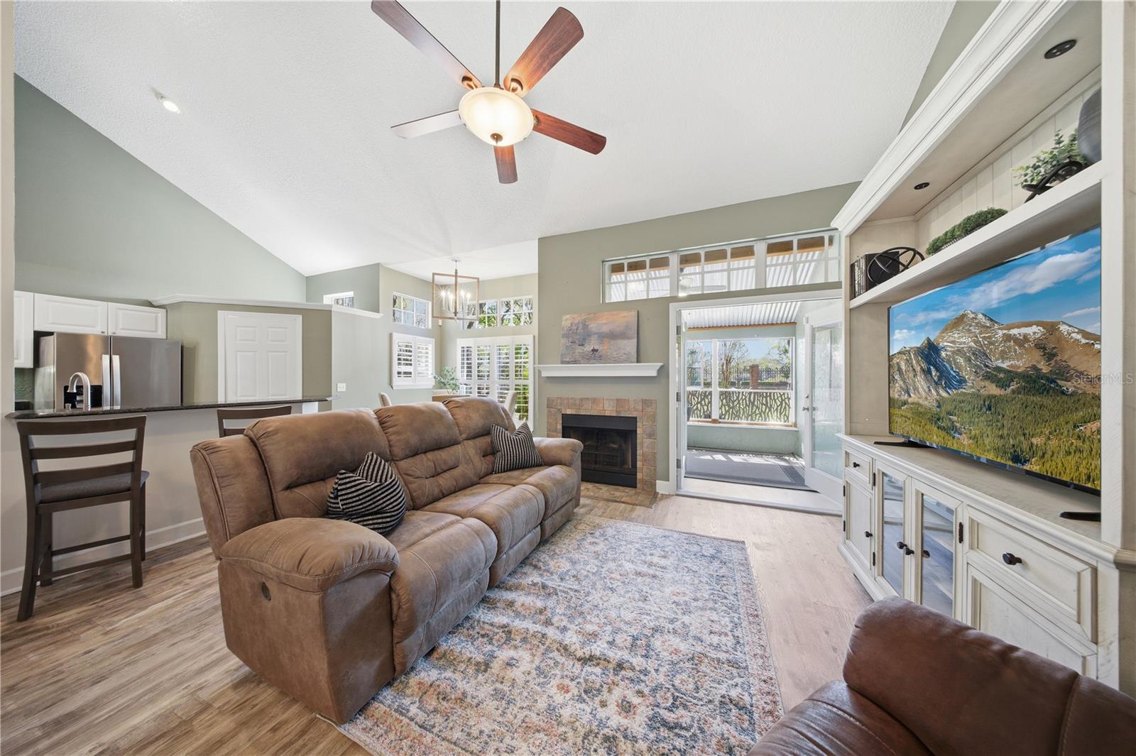 BARCLAY PLACE A CONDO - Residential