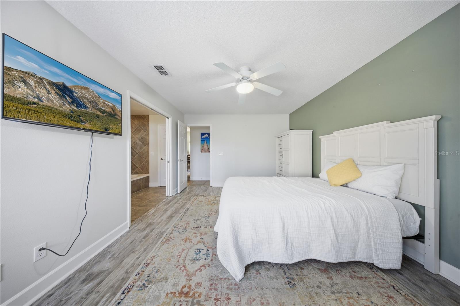 BARCLAY PLACE A CONDO - Residential