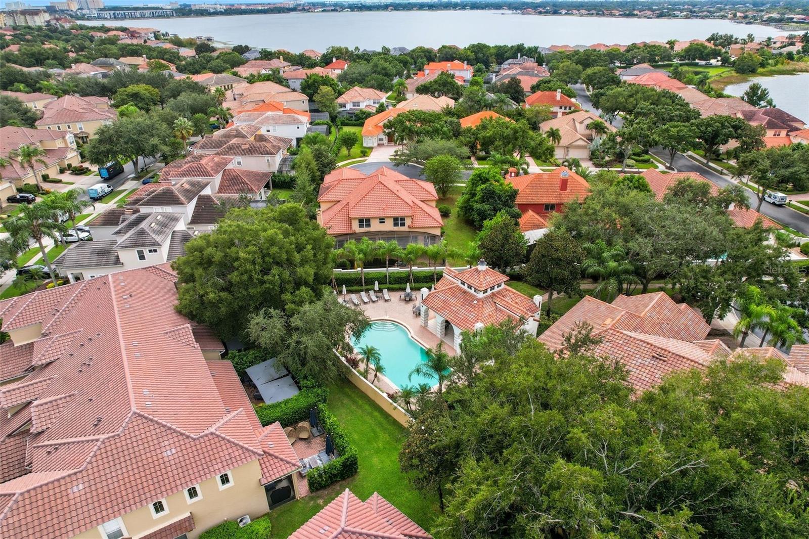 VIZCAYA HEIGHTS CONDO 07 - Residential