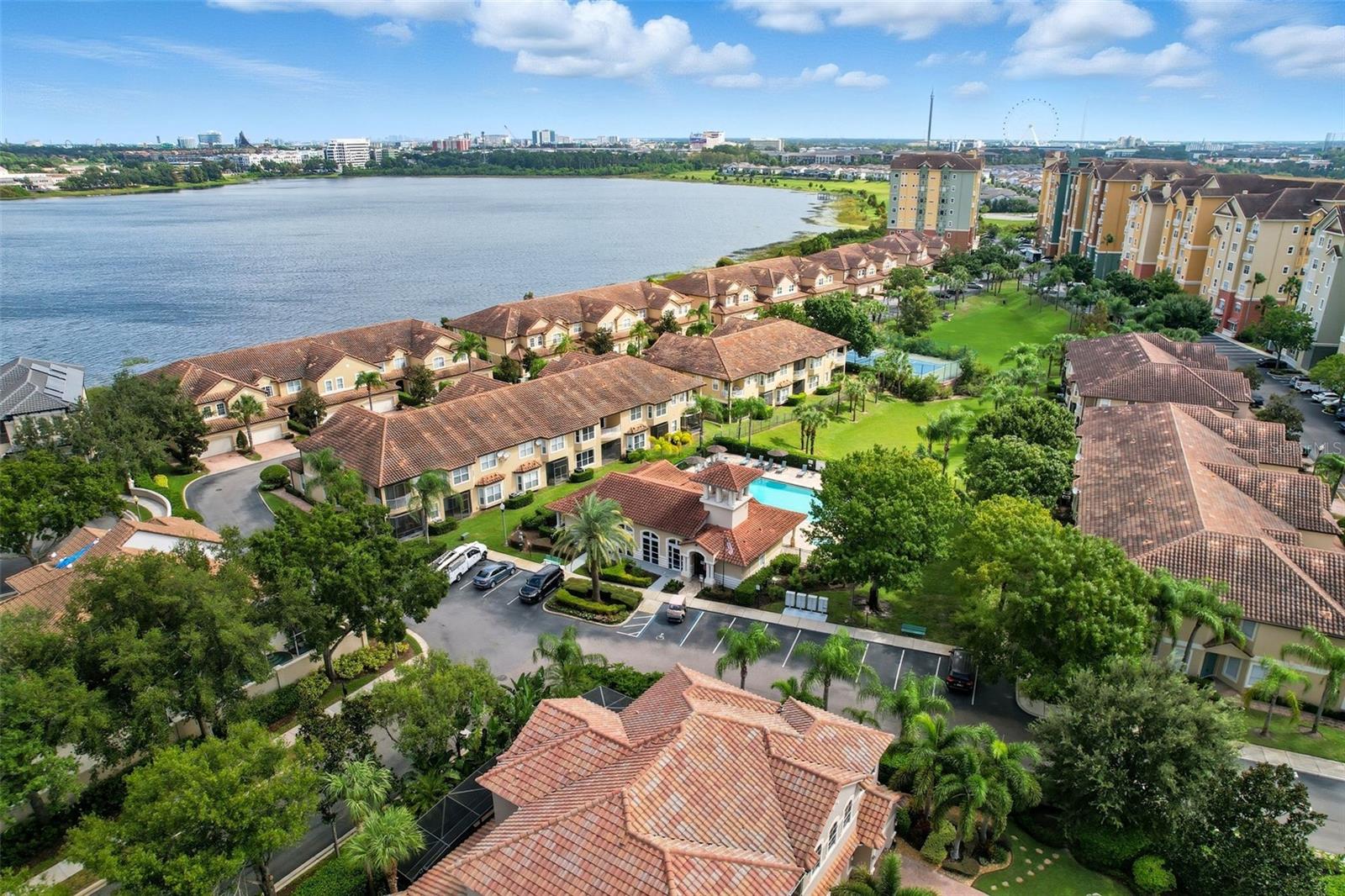 VIZCAYA HEIGHTS CONDO 07 - Residential