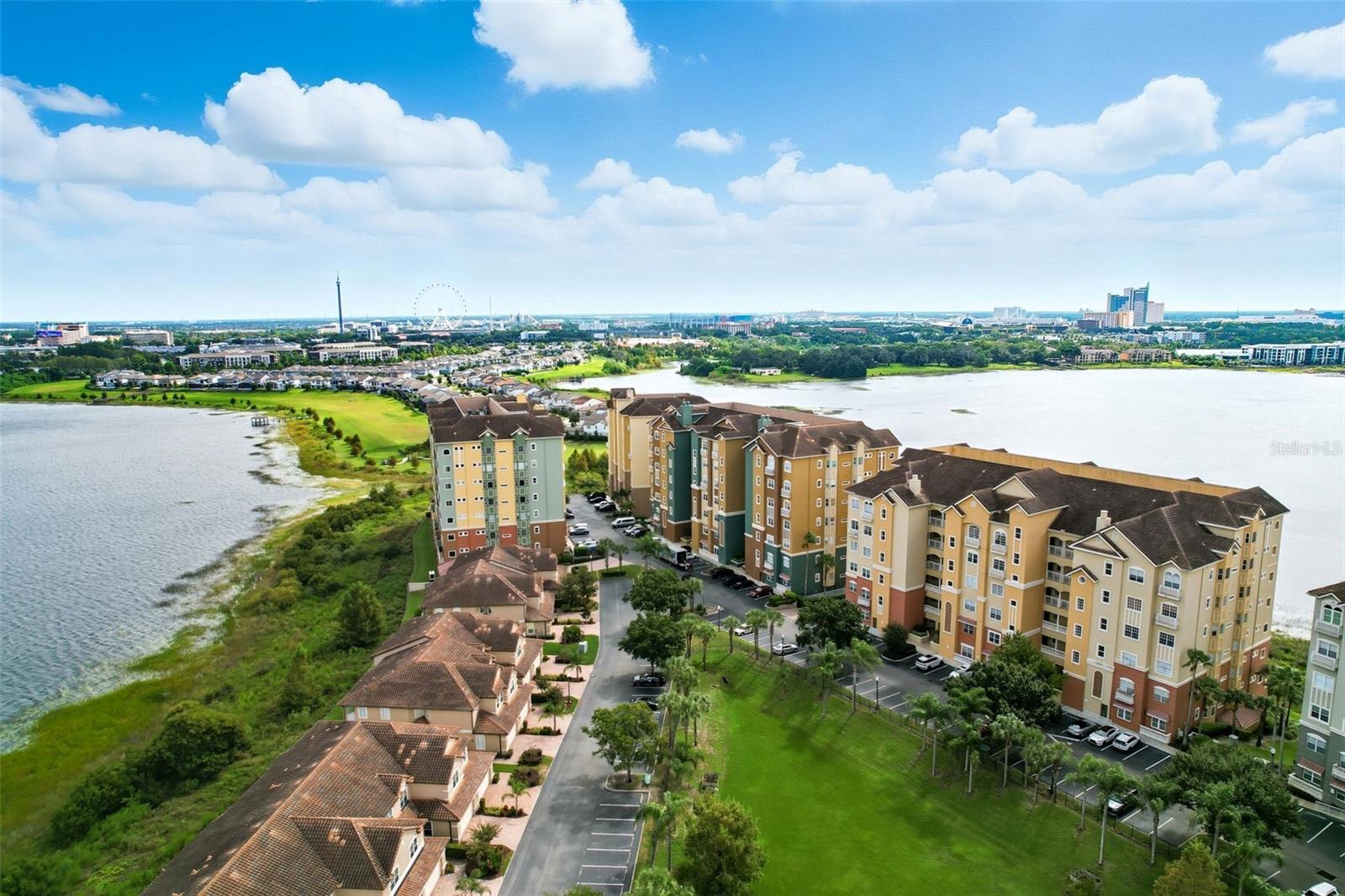 VIZCAYA HEIGHTS CONDO 07 - Residential