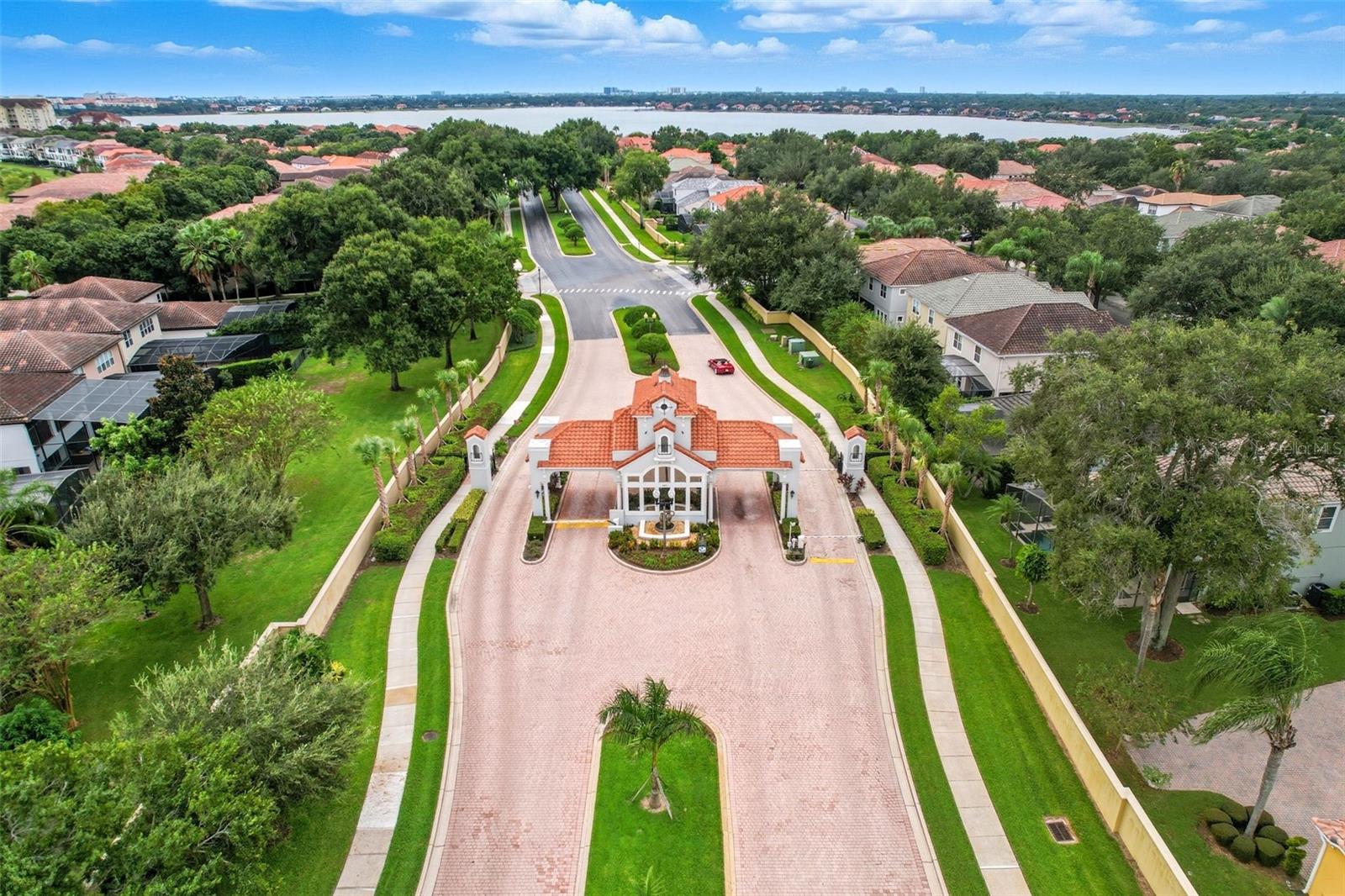 VIZCAYA HEIGHTS CONDO 07 - Residential