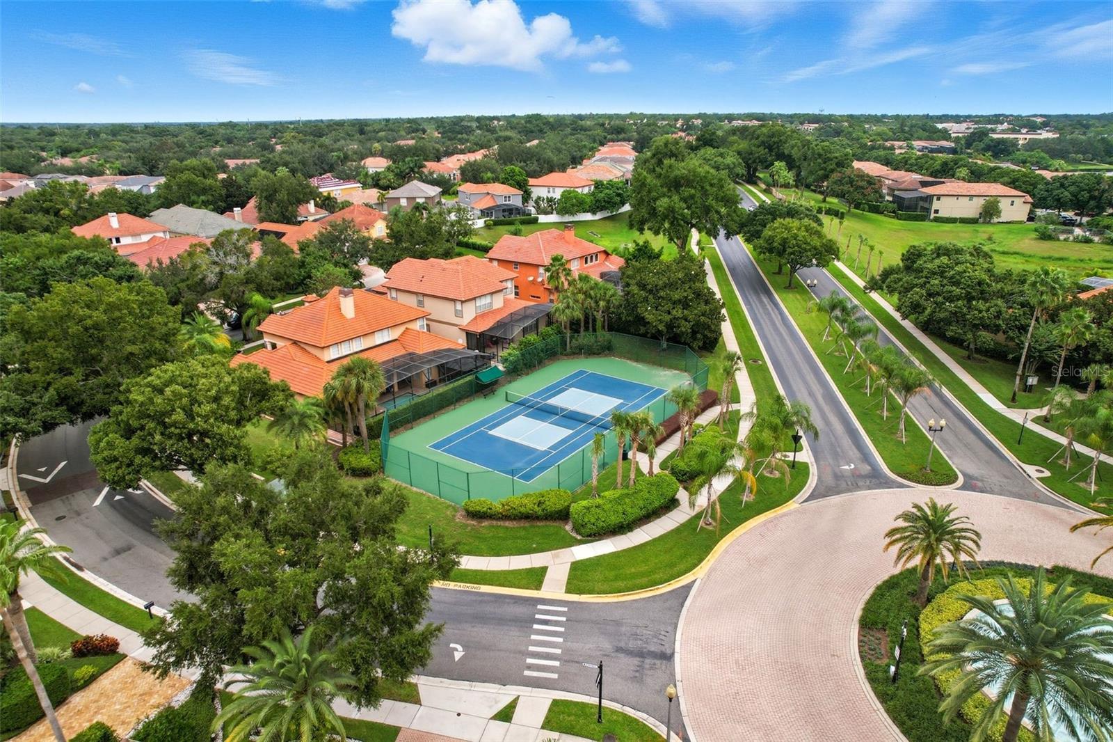 VIZCAYA HEIGHTS CONDO 07 - Residential