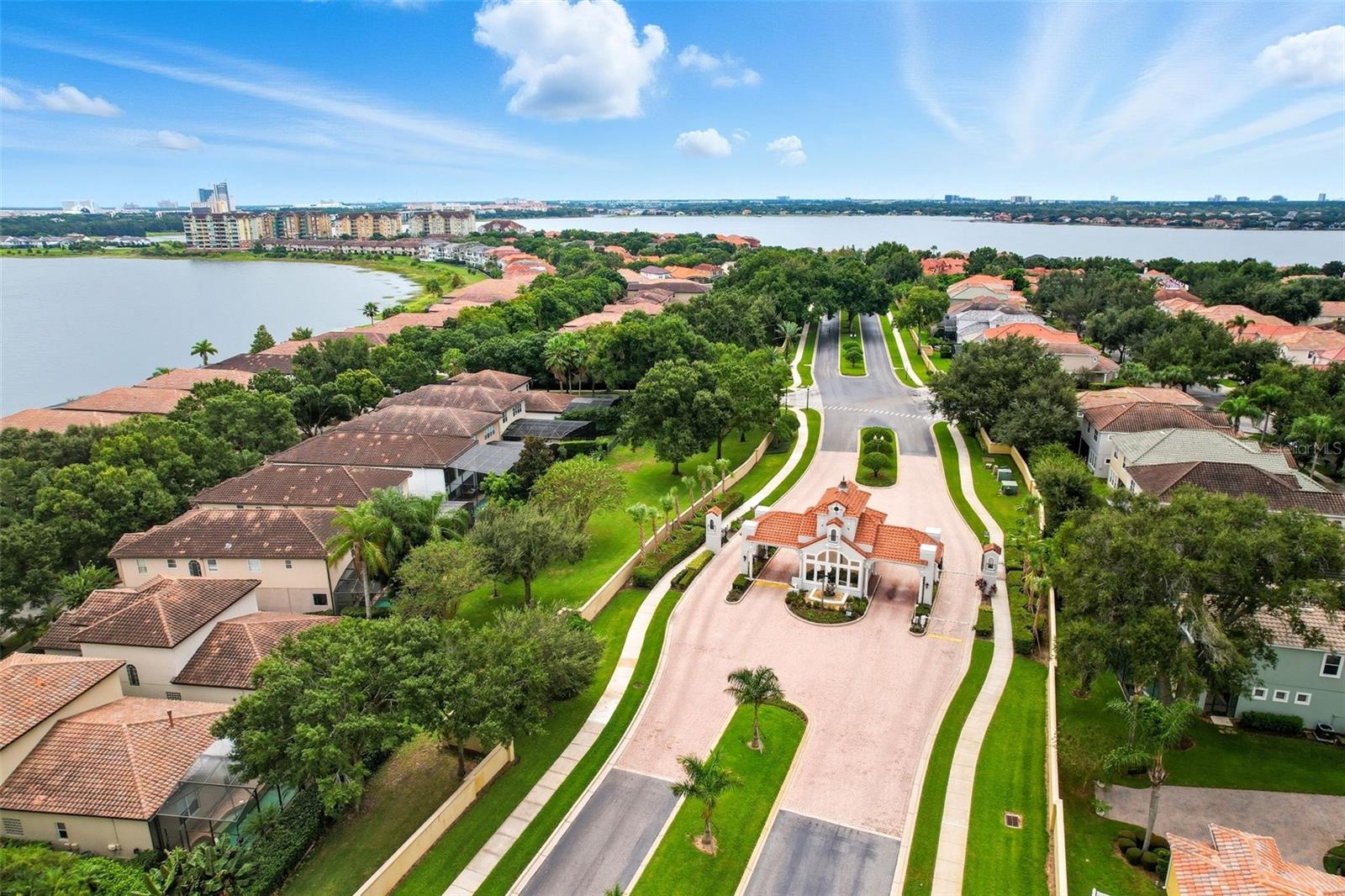 VIZCAYA HEIGHTS CONDO 07 - Residential