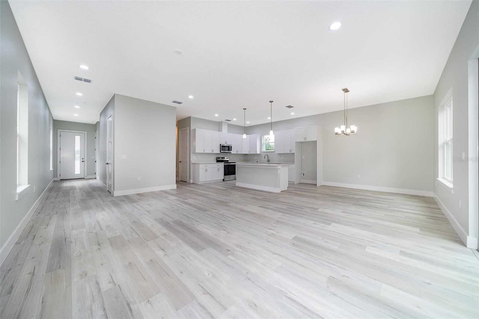 39 N SUNSET DRIVE