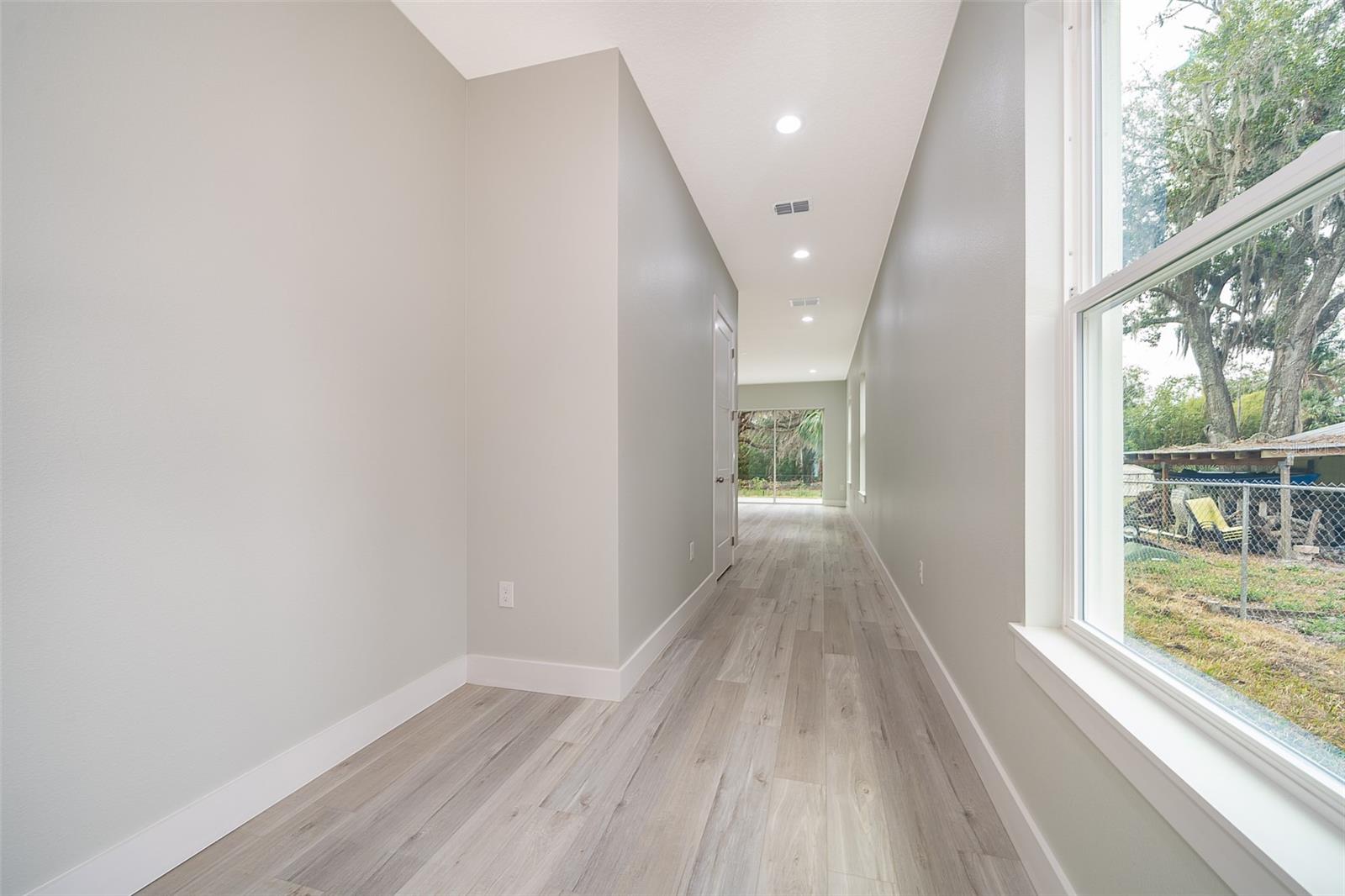 39 N SUNSET DRIVE