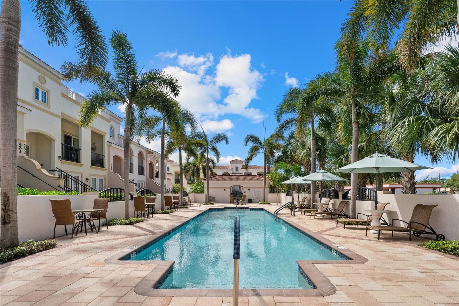 ISLAND COURT VENICE - Residential