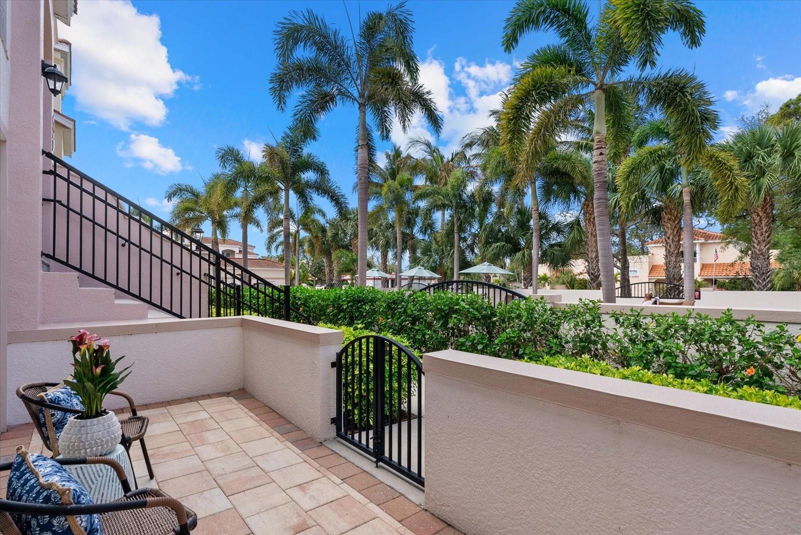 ISLAND COURT VENICE - Residential