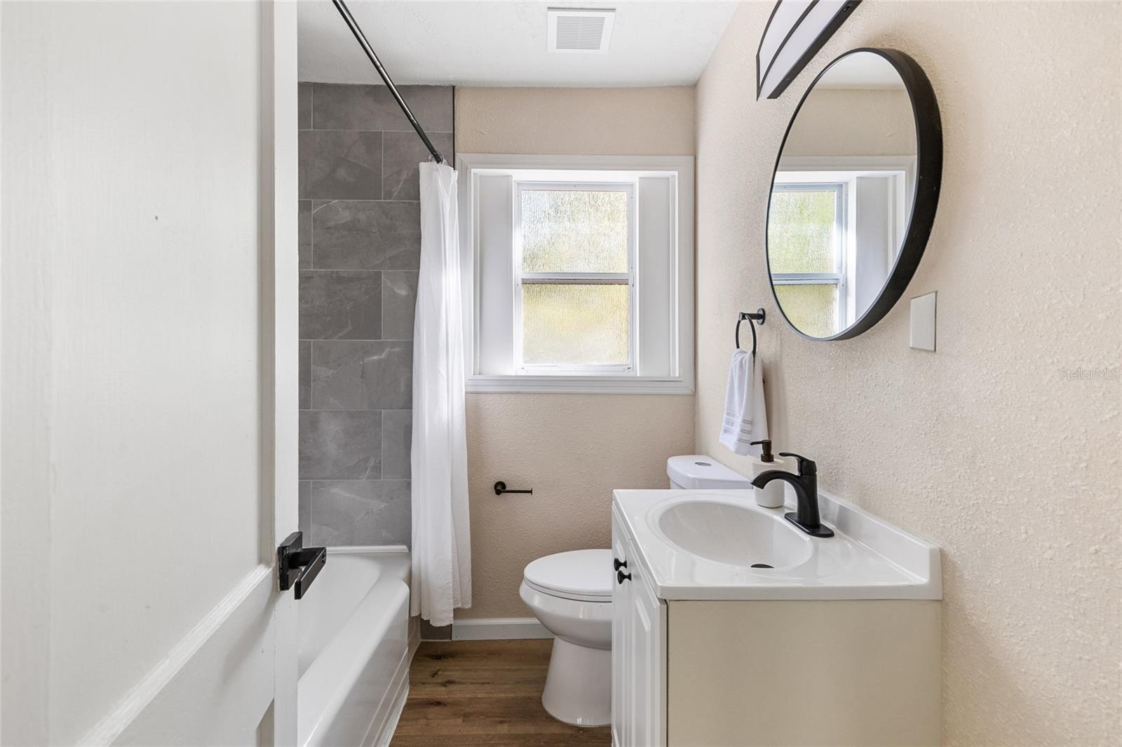 PINE HAVEN - Residential