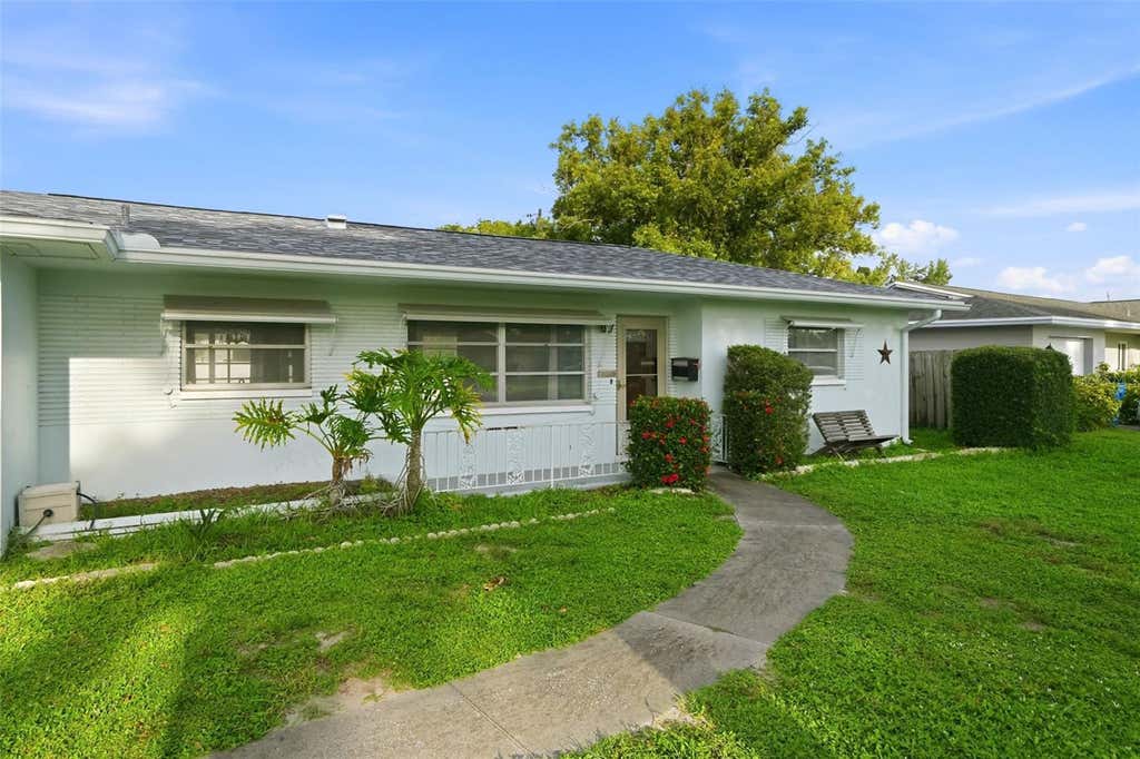 Photo of 8835 109th Street, Seminole, FL 33772 (MLS # TB8535159)