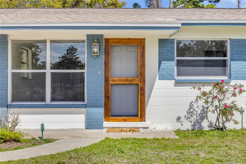 Photo of 546 Cambridge Circle, South Daytona, FL 32119 (MLS # NS1087574)