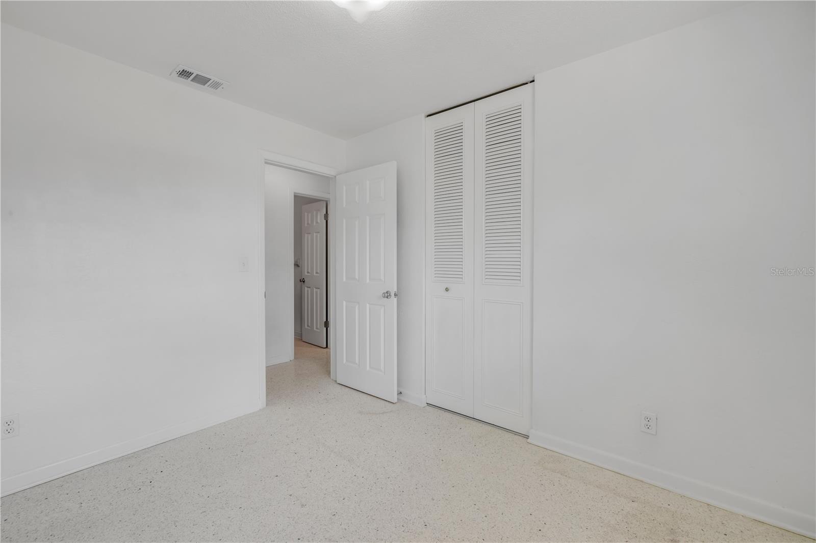 OAK LEA VILLAGE SEC 03 - Residential