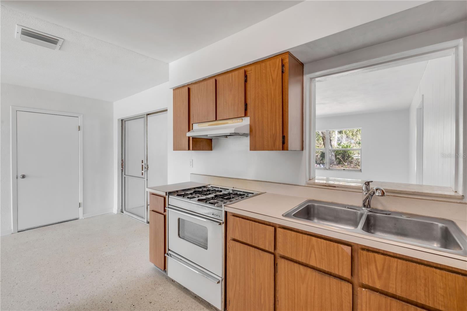 OAK LEA VILLAGE SEC 03 - Residential