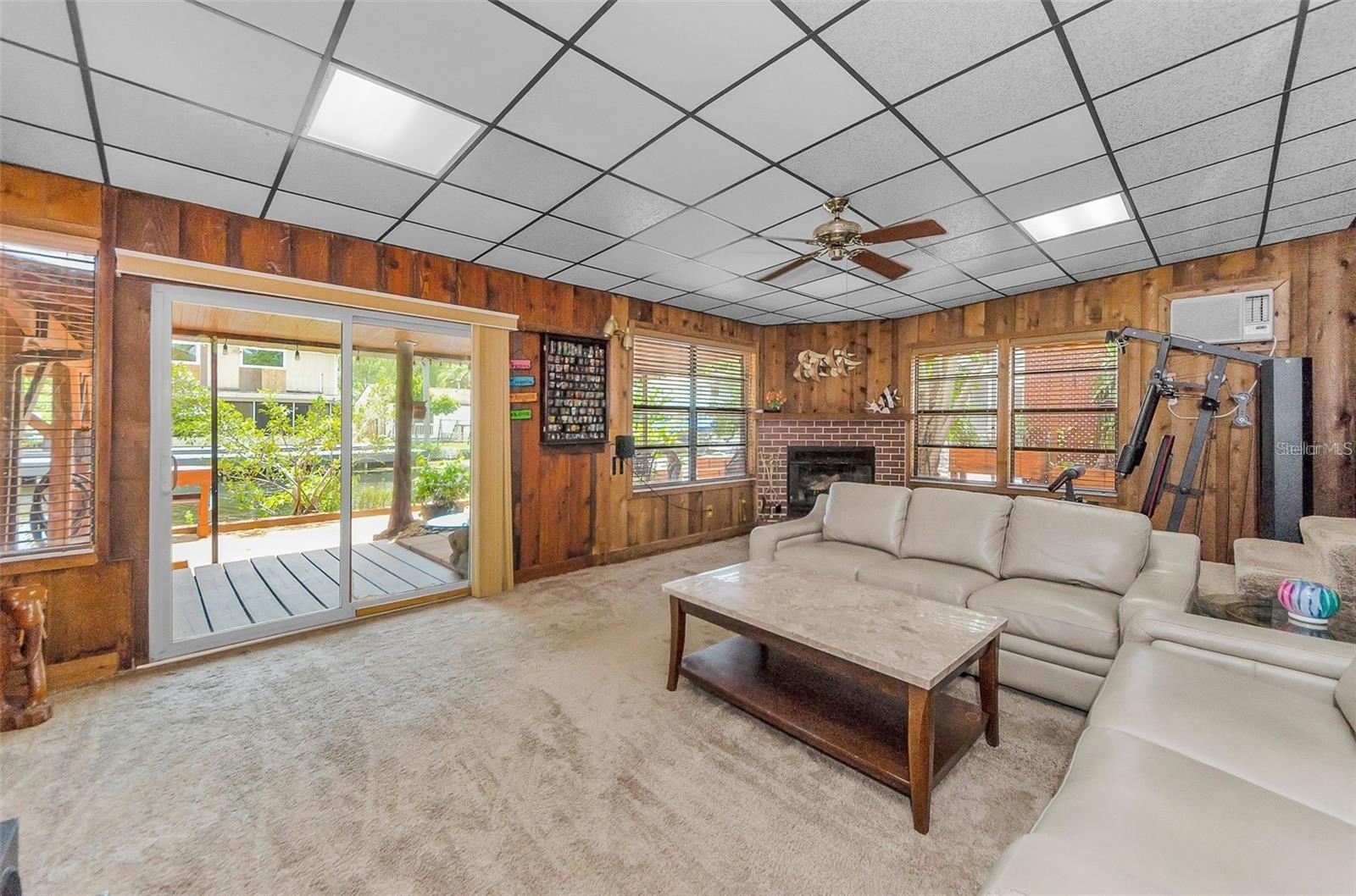 MEADOW BROOK SUB 1ST ADD - Residential