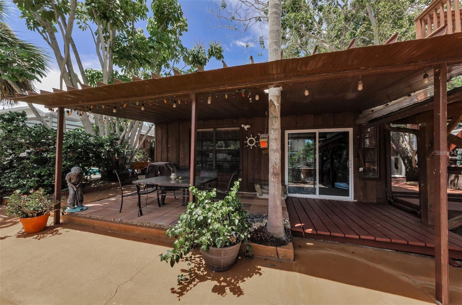 MEADOW BROOK SUB 1ST ADD - Residential