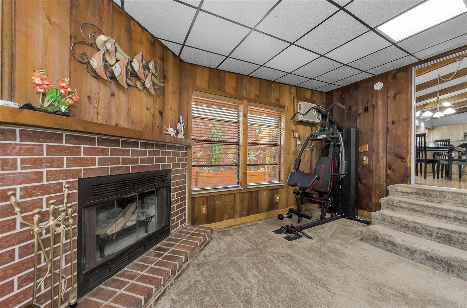 MEADOW BROOK SUB 1ST ADD - Residential