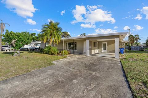 106 AURORA STREET E VENICE FL 34285